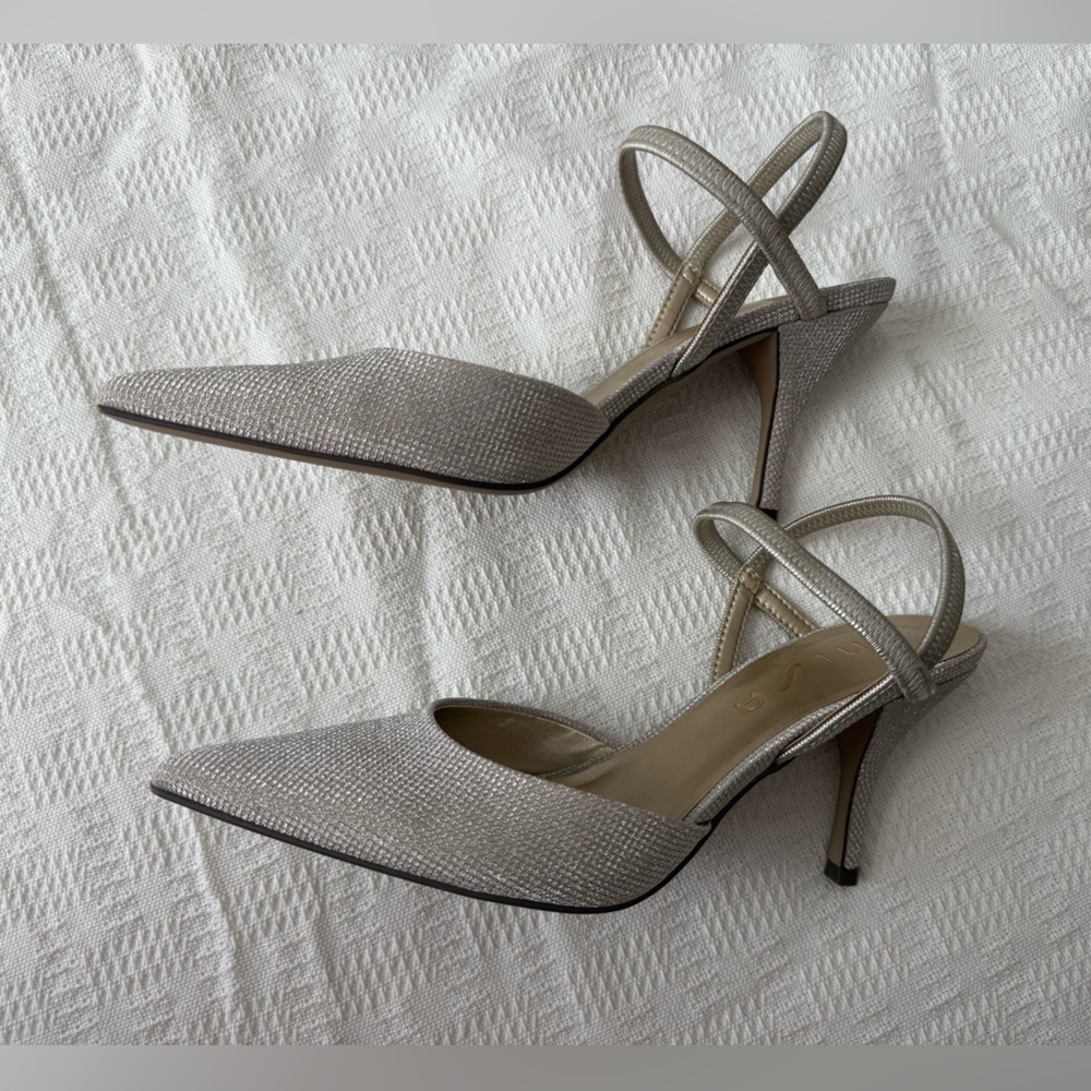 Elegant Women's Heels - Picture 6 of 10